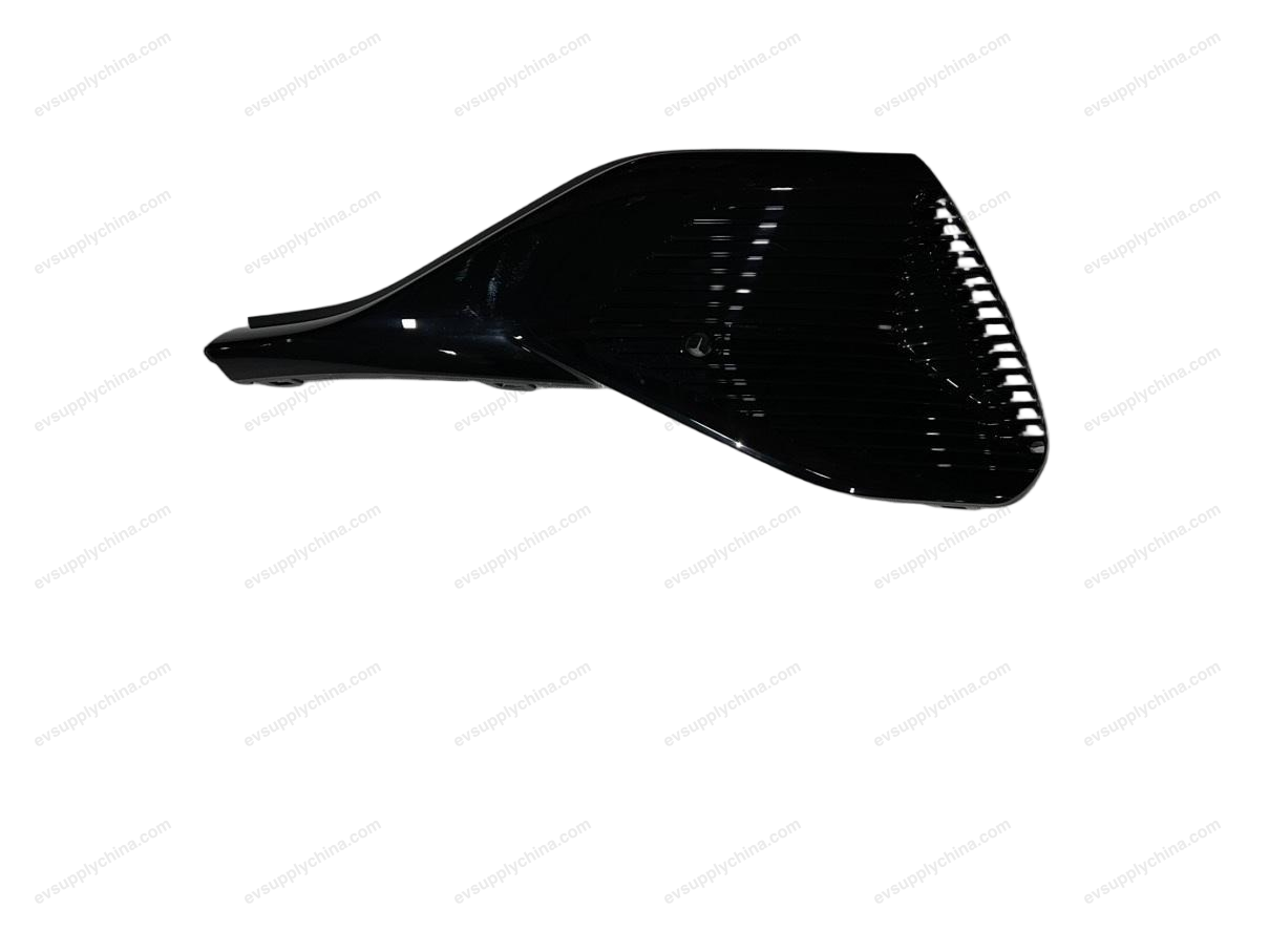 Front bumper left trim cover