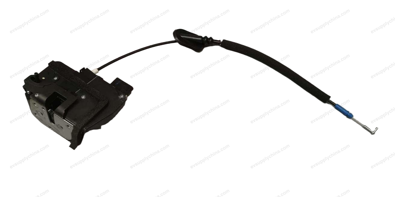 Right rear door lock assembly