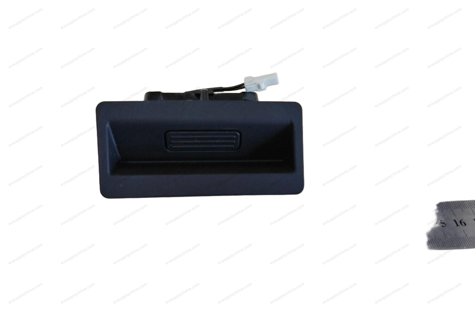 luggage lid open