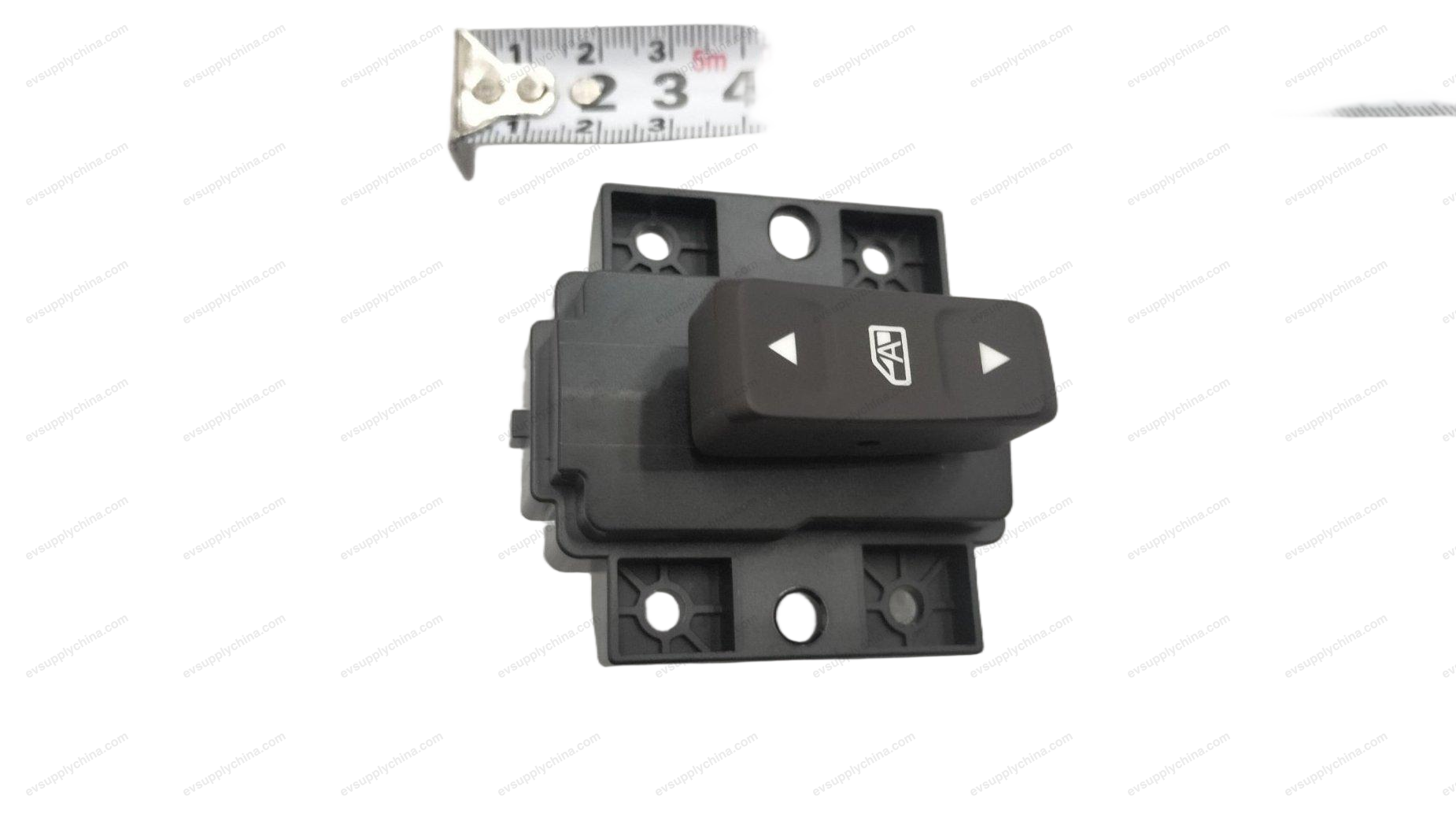 Right rear door window regulator switch and trim panel - black chocolate — Denza D9
