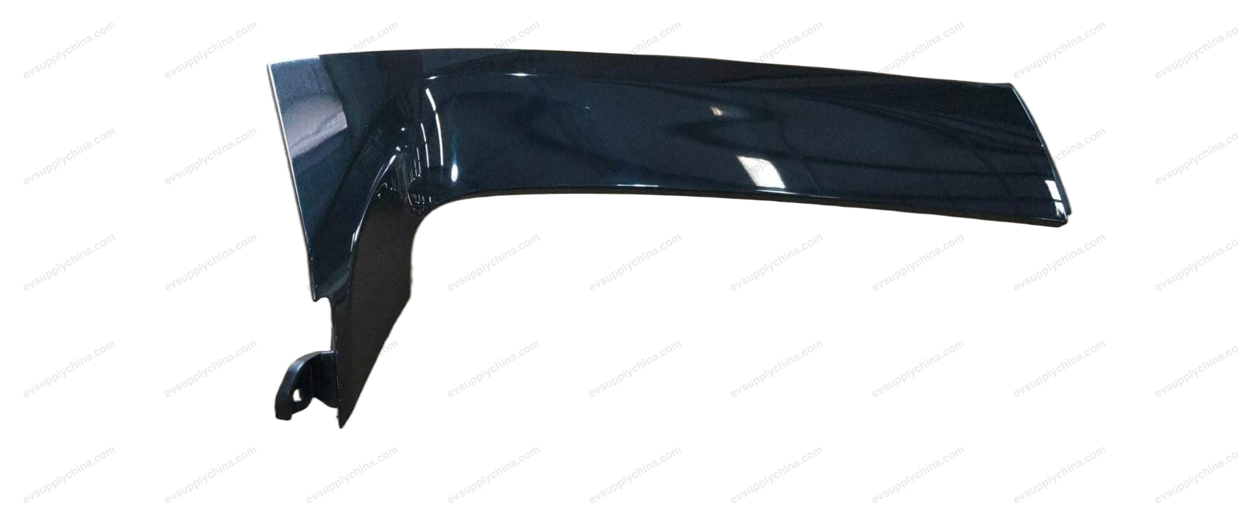 right spoiler trim assembly