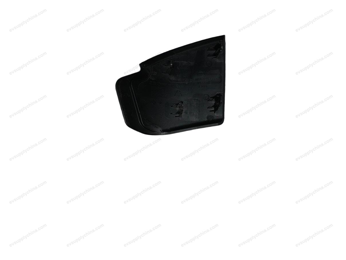 Left rear light guard plate assembly