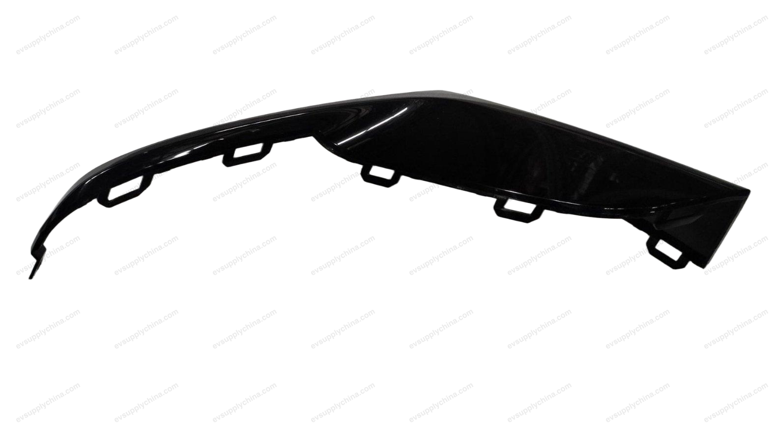 Lower right trim piece of the rear bumper