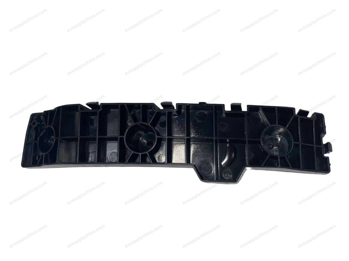 Rear bumper left front bracket assembly