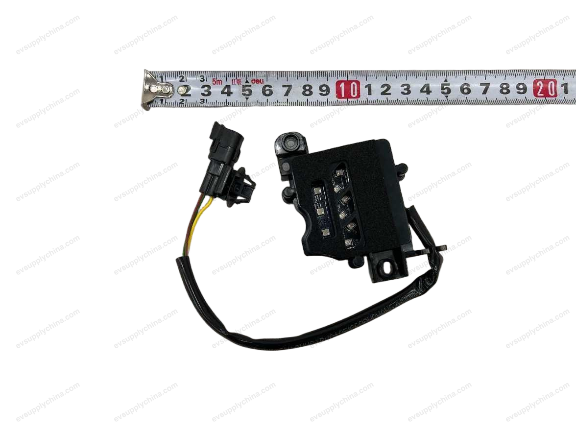 Right charging port indicator — BYD Sealion 7
