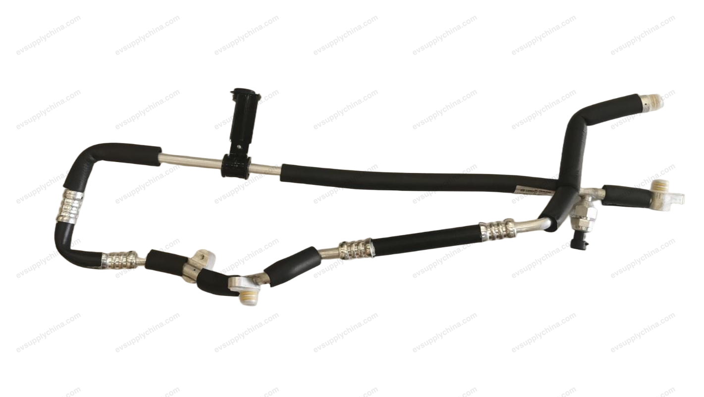Compressor discharge pipe assembly 2 — Denza D9