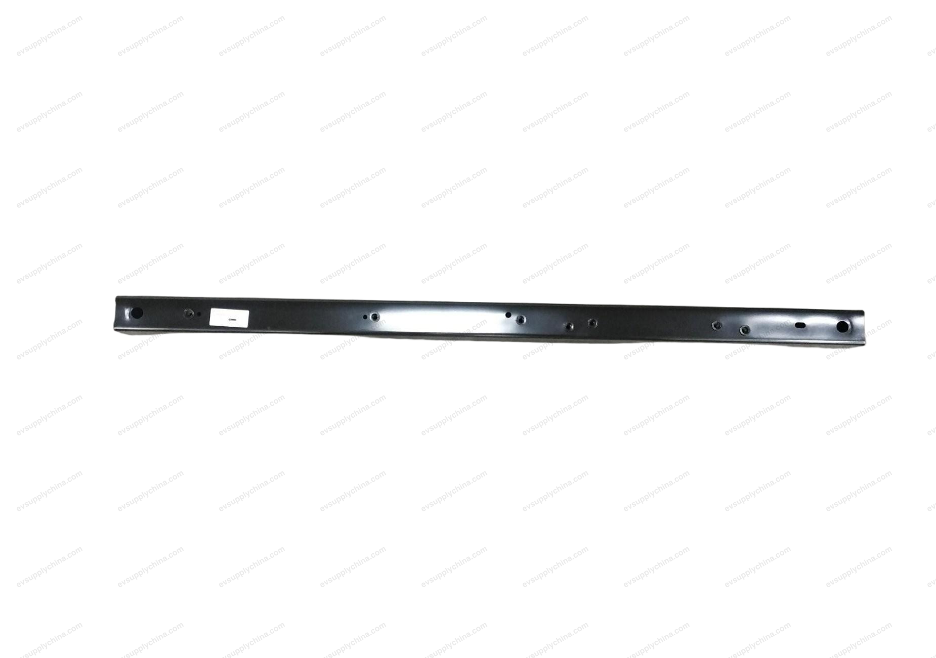 Front cabin lower crossbeam assembly