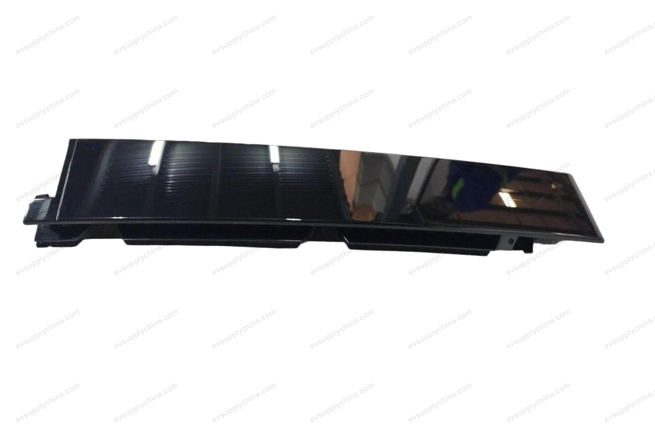 Left rear B-pillar exterior trim assembly