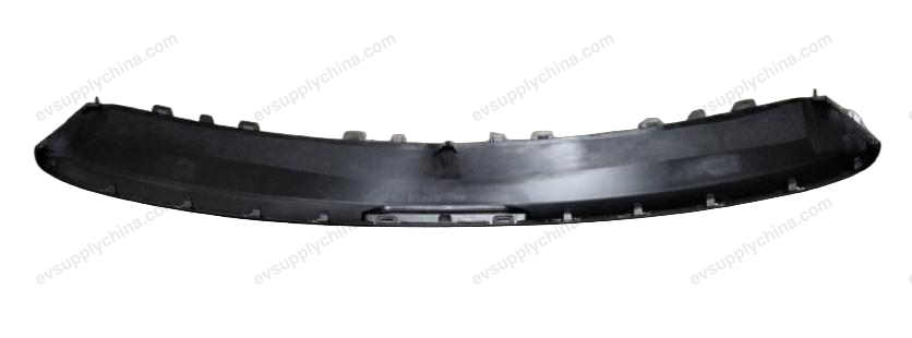 Lower rear bumper trim
