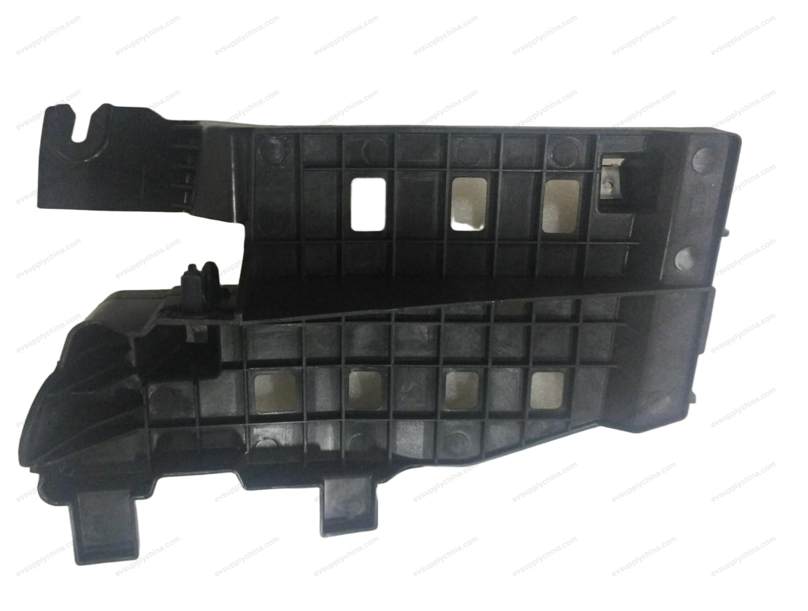 Rear bumper lower left support bracket assembly