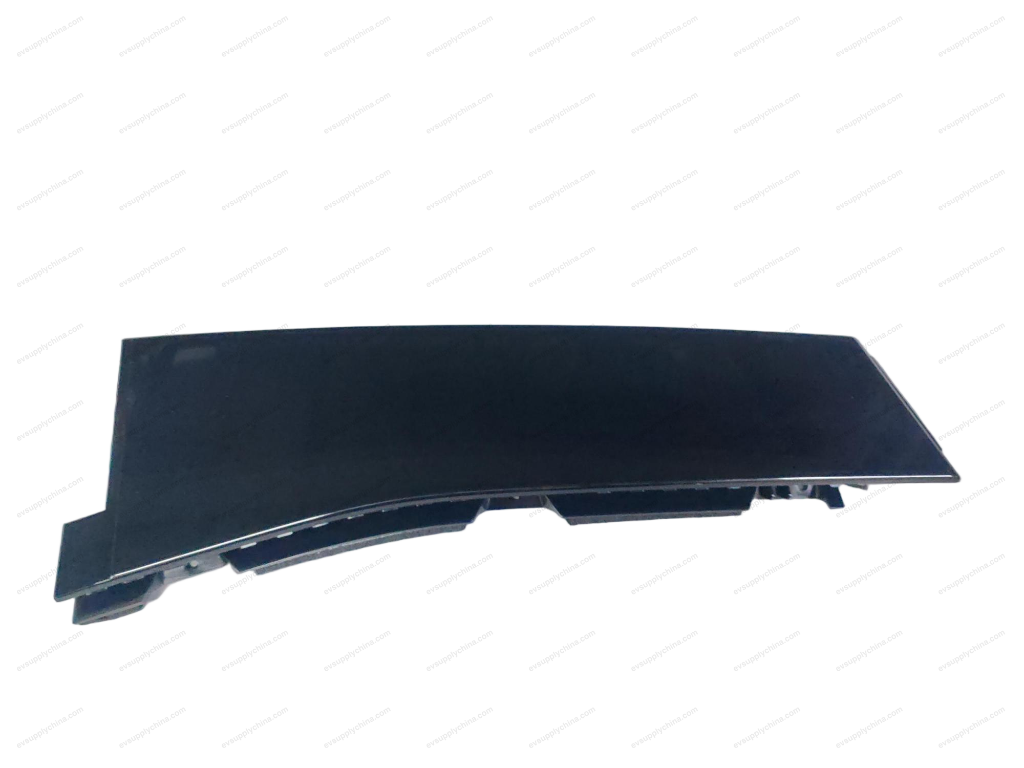 Right C-pillar exterior trim assembly