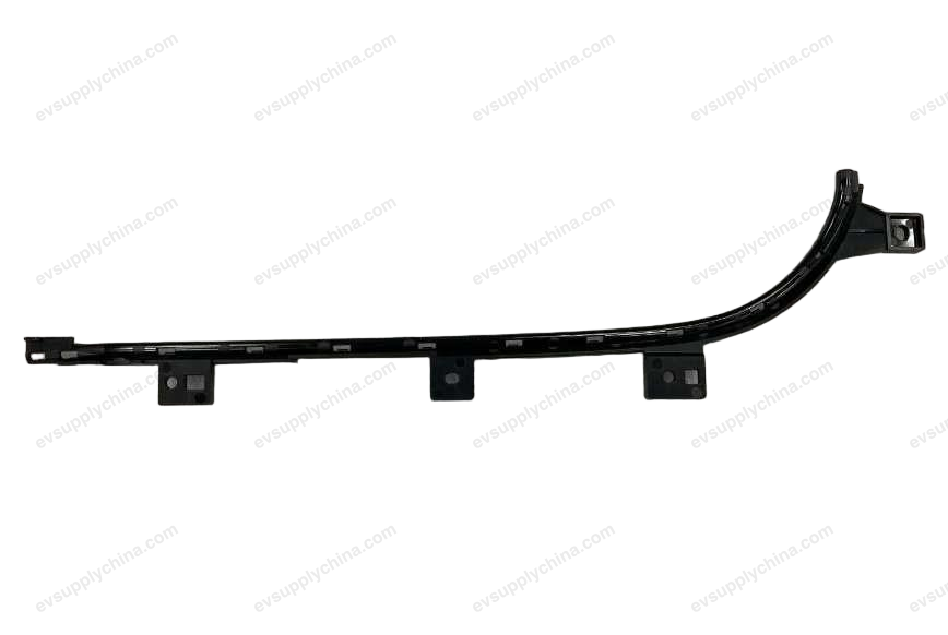 Right side of the front bracket for the ambient lighting around the ceiling — Denza D9