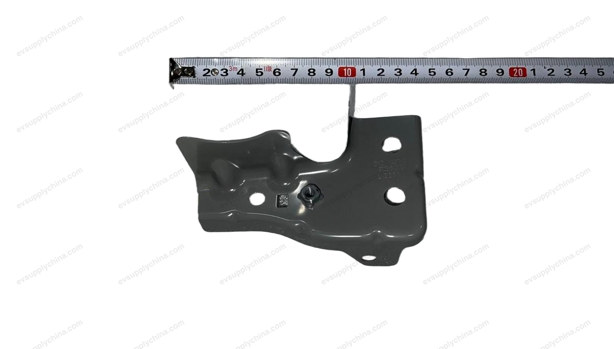 Left fender undermount bracket — BYD Atto 3