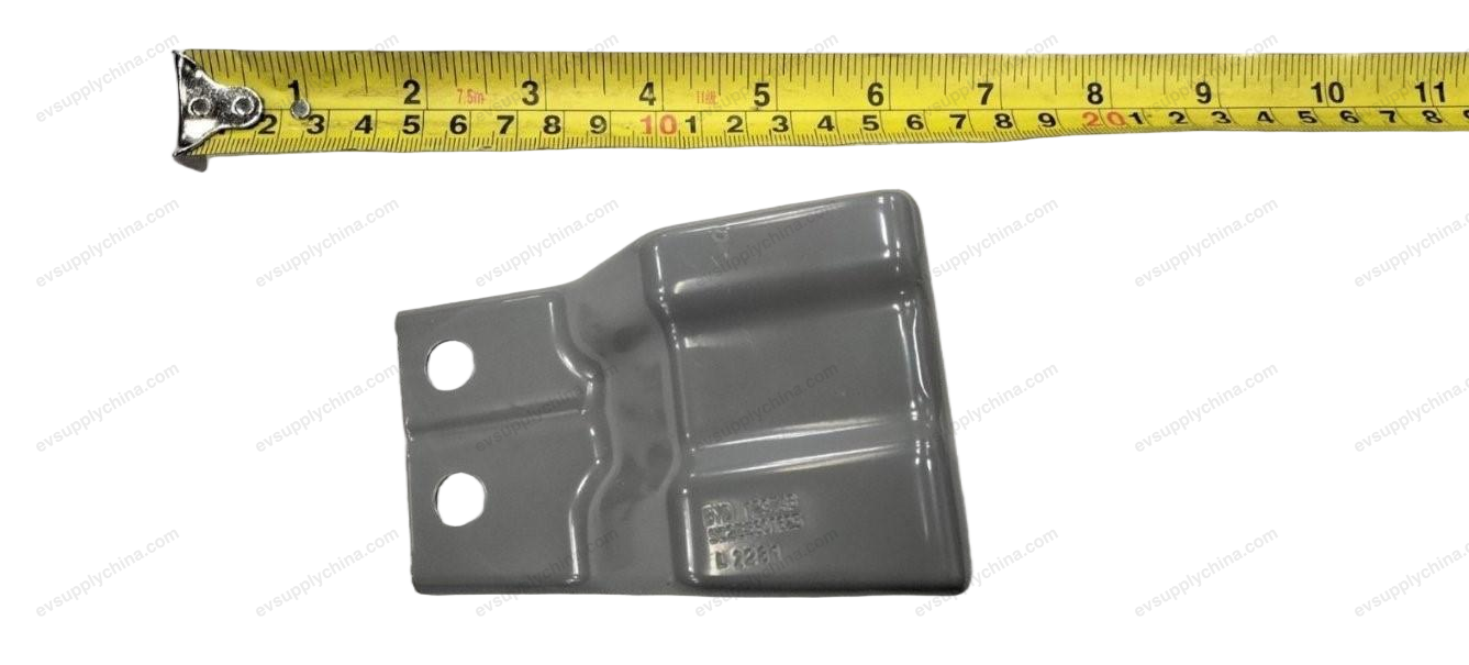 Left front fender bracket — BYD Atto 3