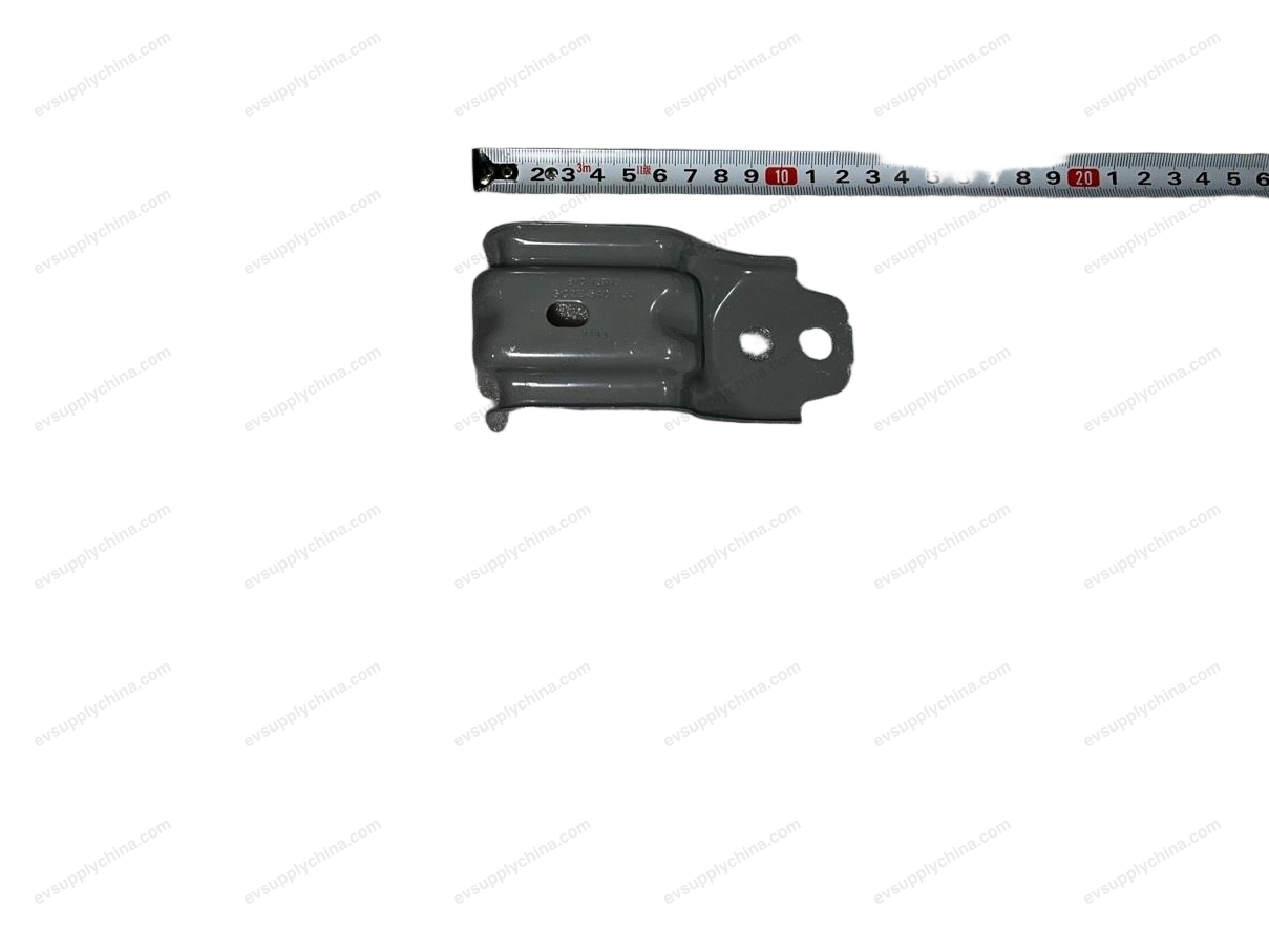 Mounting bracket on left fender — BYD Atto 3
