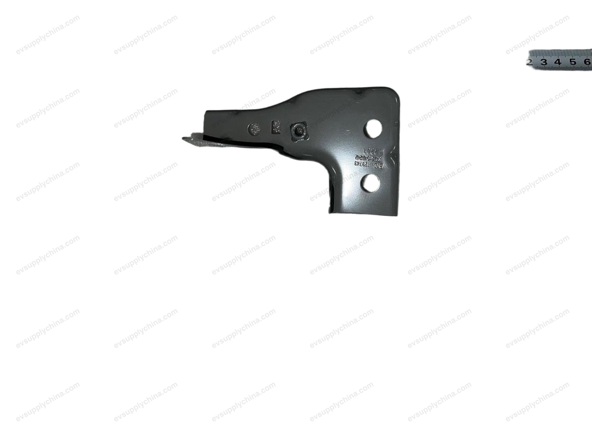 Right fender undermount bracket — BYD Atto 3