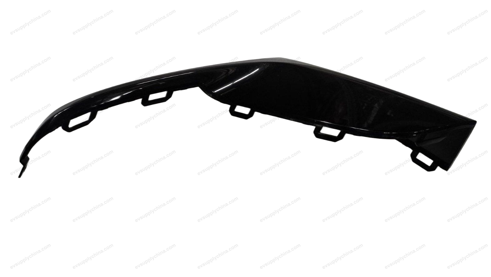 Lower right trim piece of the rear bumper — BYD Dolphin