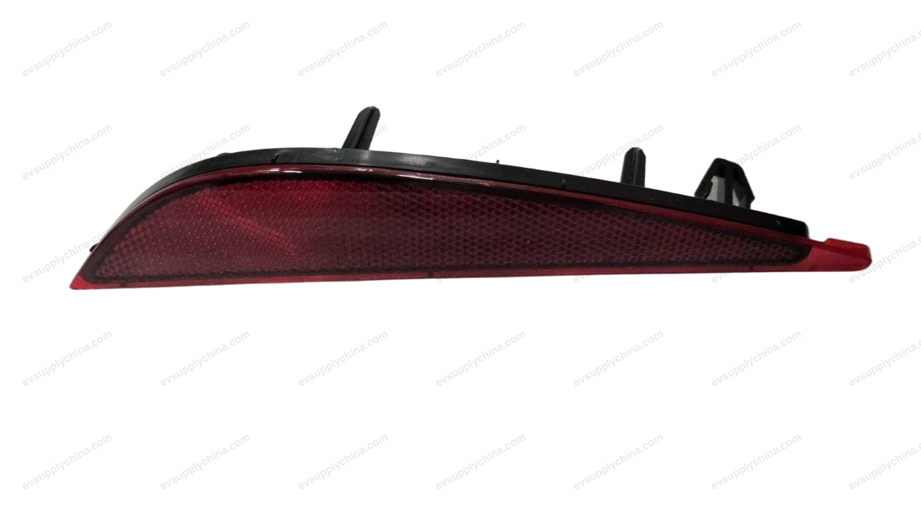 Right rear reflector — BYD Dolphin