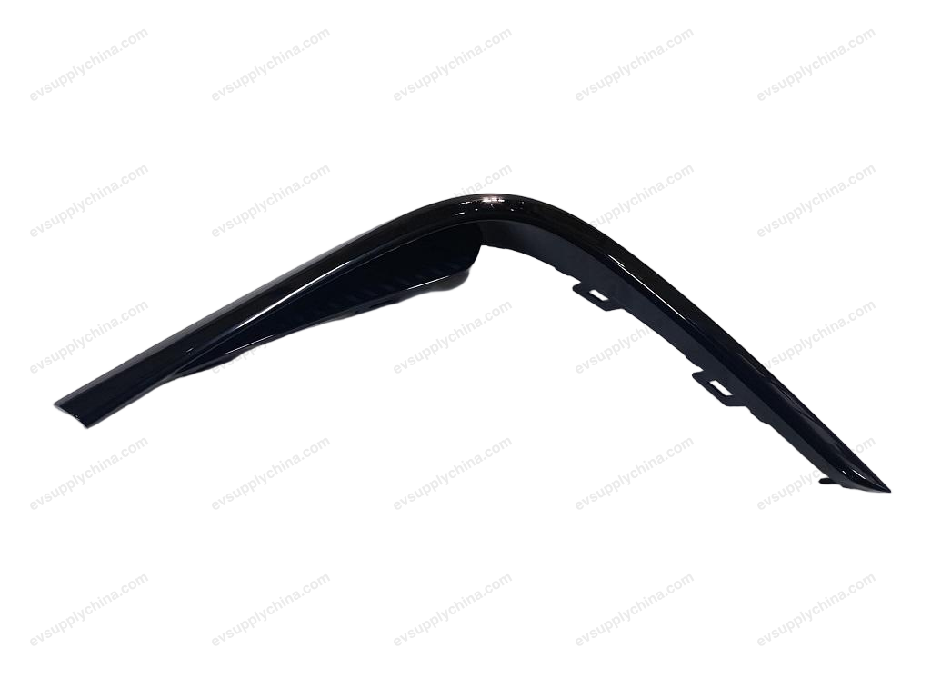 Right side trim panel of front bumper — BYD Dolphin