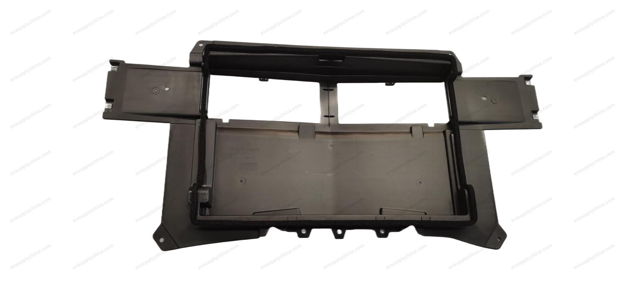 Fully enclosed deflector assembly — BYD Sealion 7