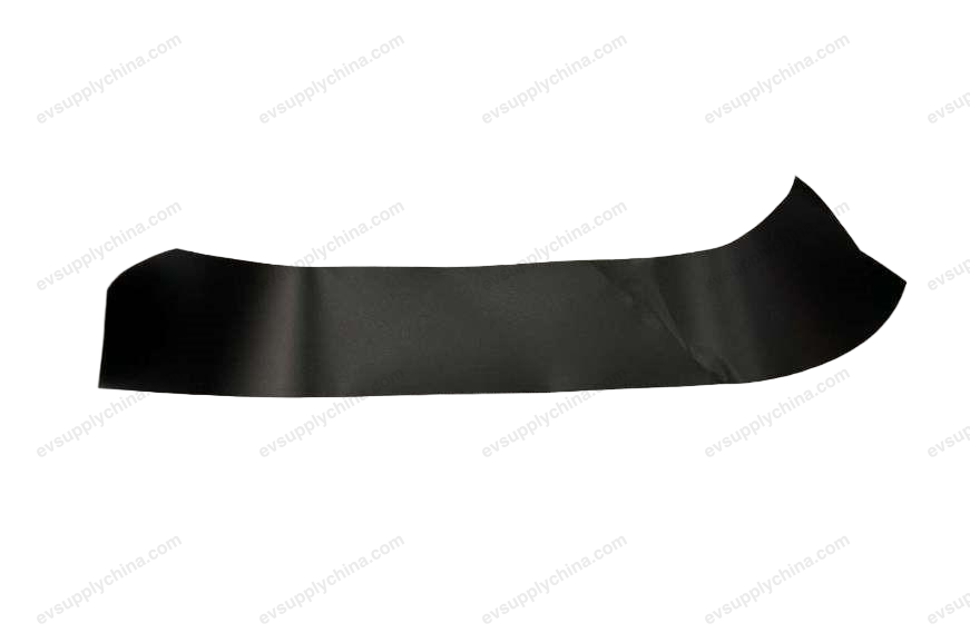 Blackout film on the left rear door B-pillar — Denza D9