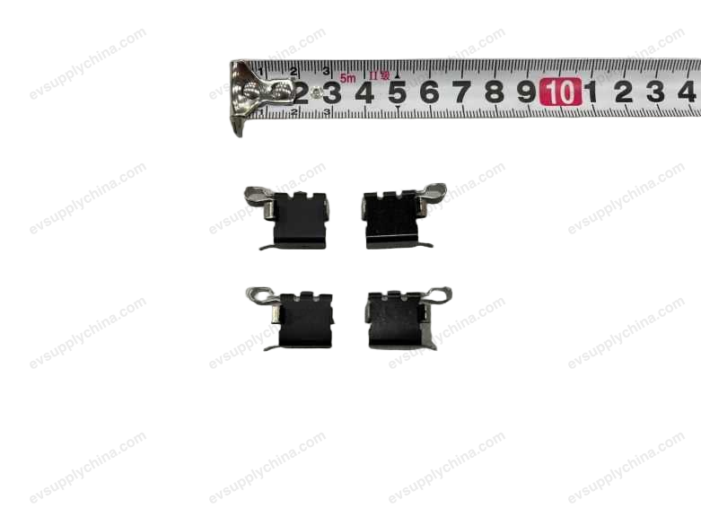 Brake pad mounting bracket after-sales package — Denza D9