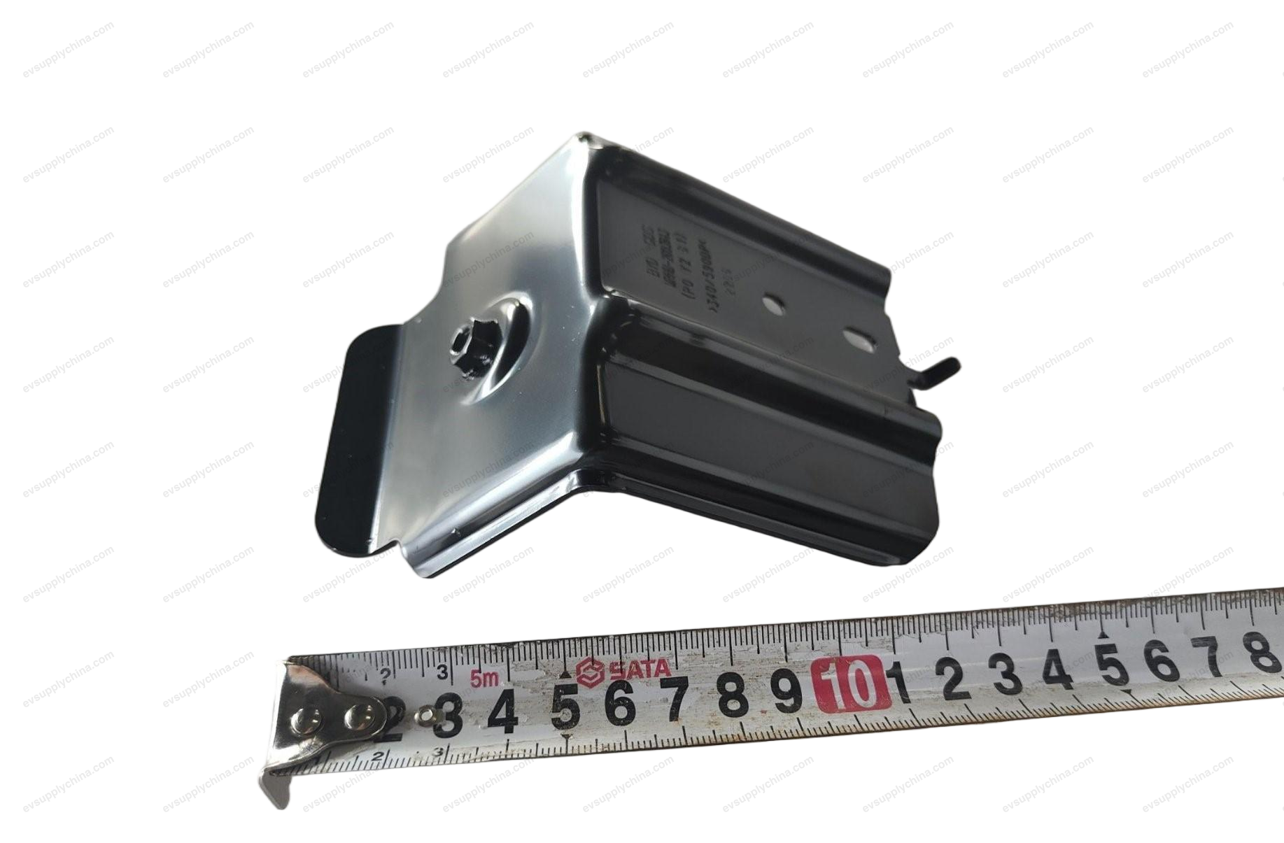 Front bumper bracket — Denza D9