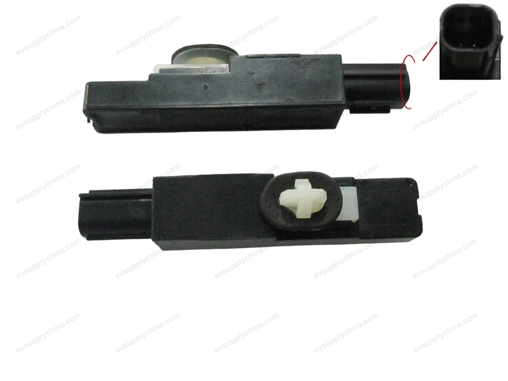 In-vehicle detection antenna — Denza D9