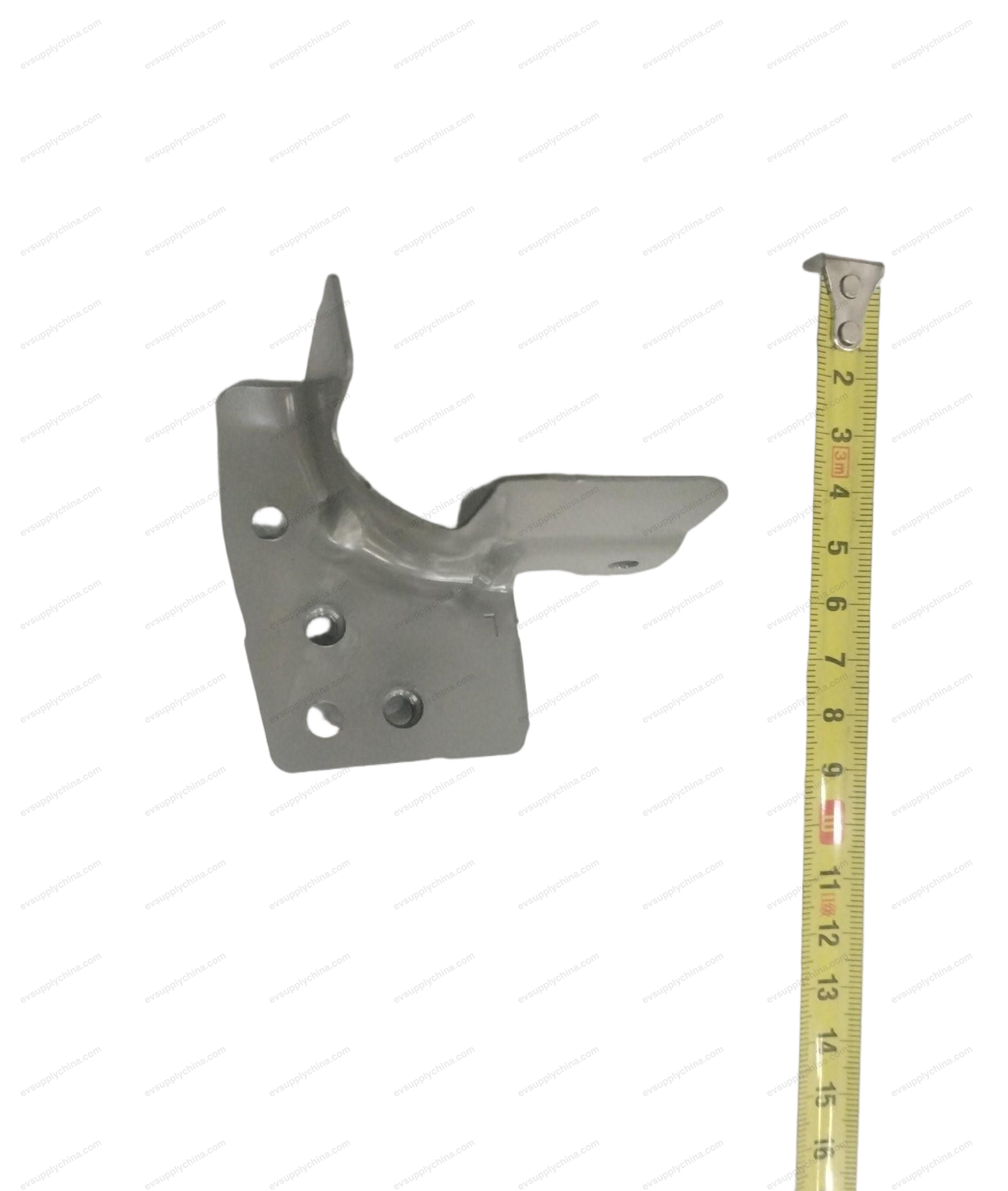 Left Fender Rear Lower Bracket I — Denza D9