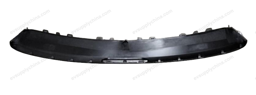 Lower rear bumper trim — Denza D9