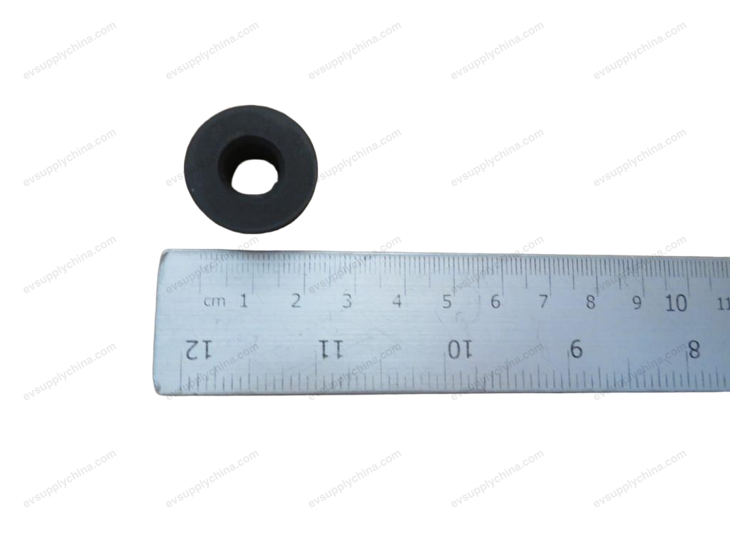 Radiator undermount bushing assembly — Denza D9