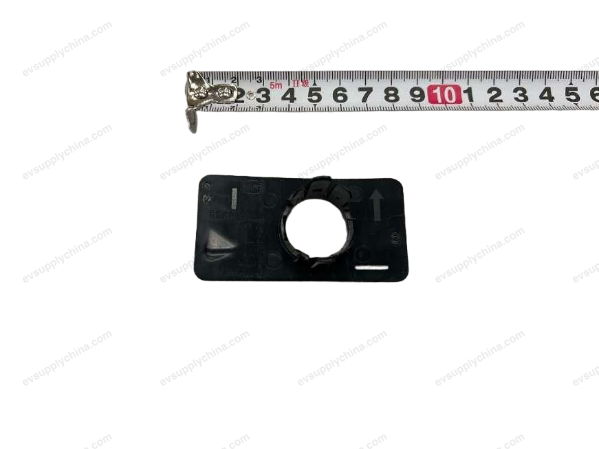 Rear radar center left mounting bracket — Denza D9