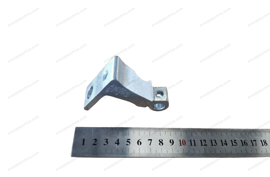 Right rear door upper hinge plate — Denza D9