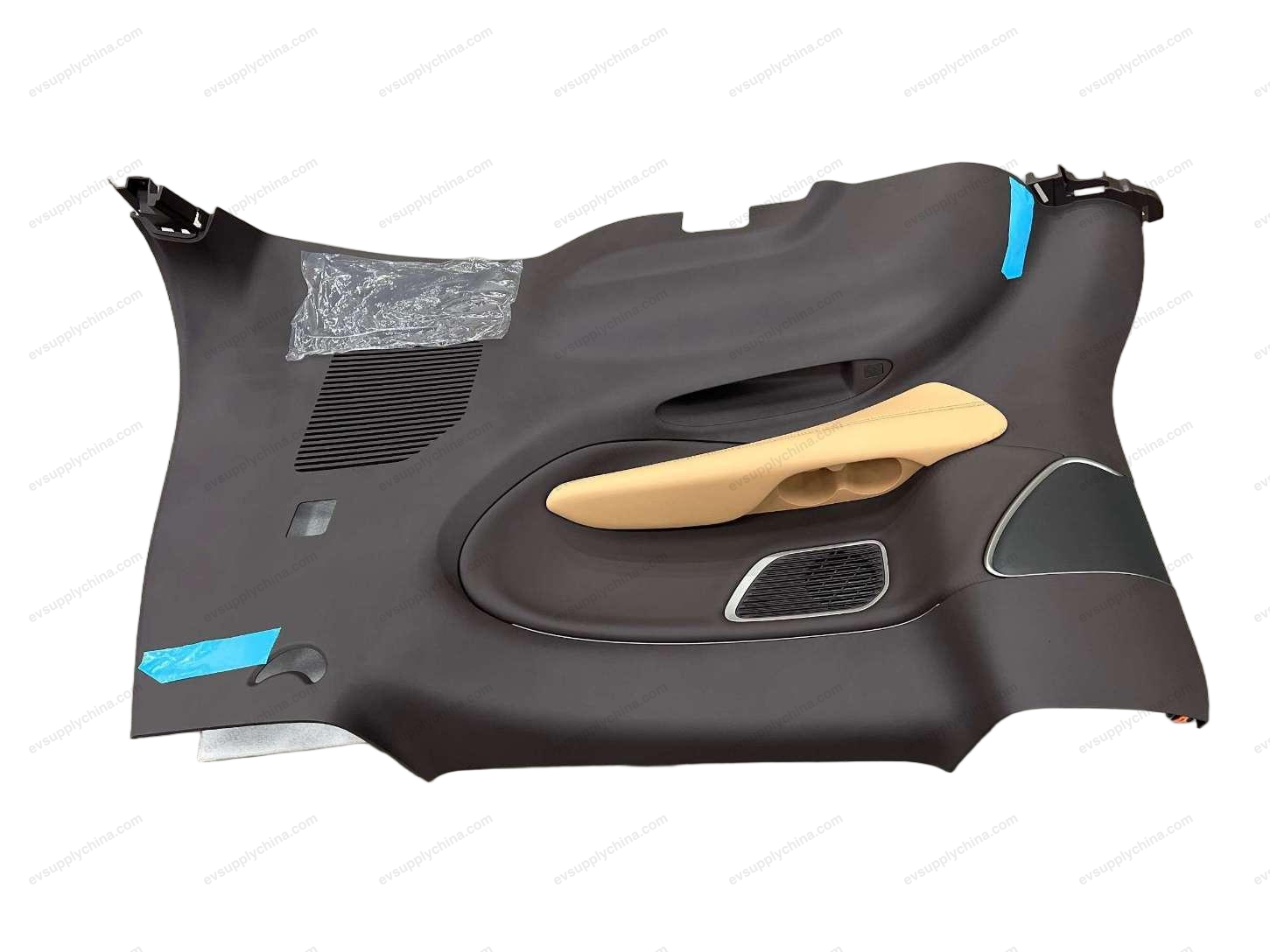 Right rear side panel assembly - almond brown — Denza D9