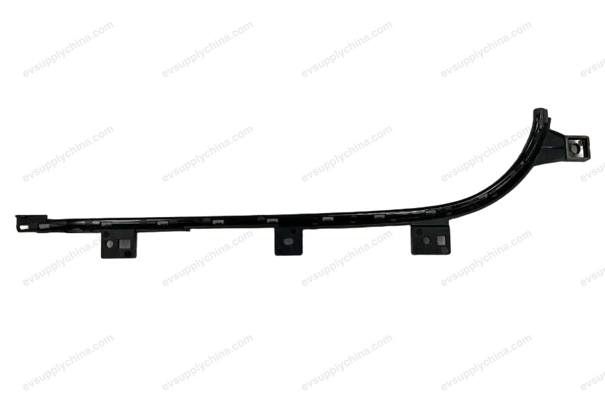 Right side of the front bracket for the ambient lighting around the ceiling — Denza D9